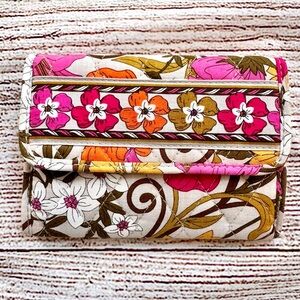 Vera Bradley Tan Pink Floral Interlocking Circles Fabric Wallet